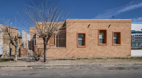 708 Hills St, El Paso, TX 79901