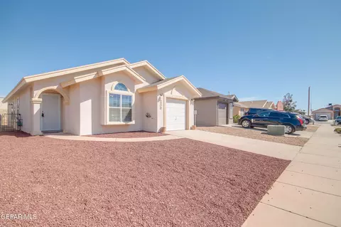 4056 Tierra Bronce Dr, El Paso, TX 79938