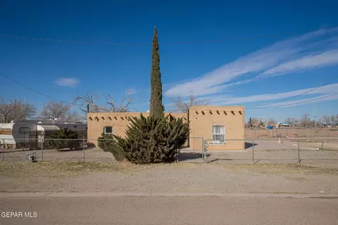 809 Montellano Dr, San Elizario, TX 79849