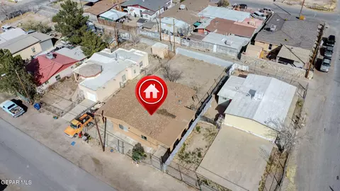 604 N 1st St, Anthony, NM 88021