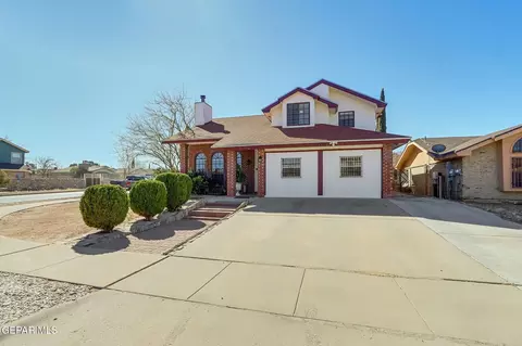 11392 David Carrasco Dr, El Paso, TX 79936