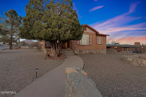 2701 Savannah Ave, El Paso, TX 79930