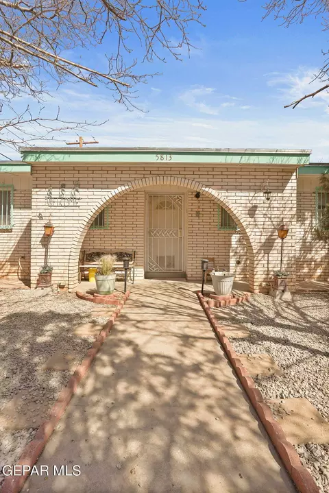 5813 Blackhawk Dr, El Paso, TX 79924