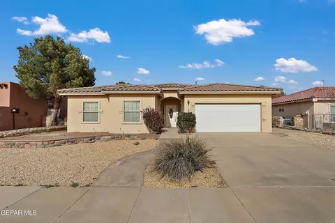 6037 Lourdes Rd, Santa Teresa, NM 88008