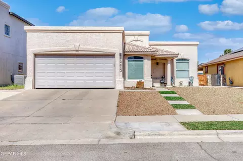 14073 Peter Noyes Dr, Horizon City, TX 79928