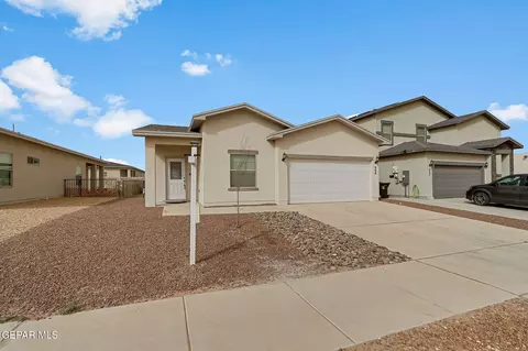 904 Brass Hl, Santa Teresa, NM 88008