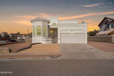 1261 A L Gill Dr, El Paso, TX 79936