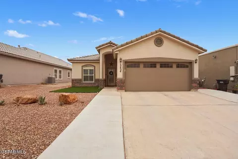 12424 Chamberlain Dr, Horizon City, TX 79928