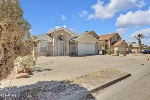 3349 Broken Bow St, El Paso, TX 79936