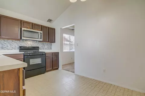 3429 Risner Pl #B, El Paso, TX 79936 photo 16