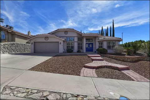 6288 Los Bancos Dr, El Paso, TX 79912