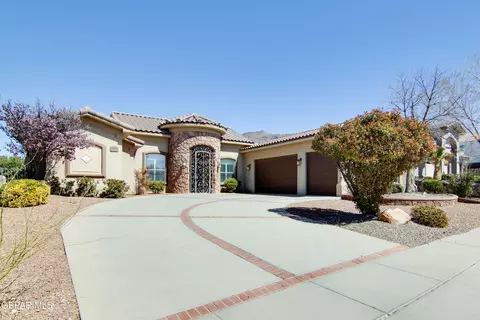 6203 Franklin Hawk Ave, El Paso, TX 79912
