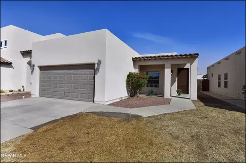 14513 Smokey Point Dr, El Paso, TX 79938