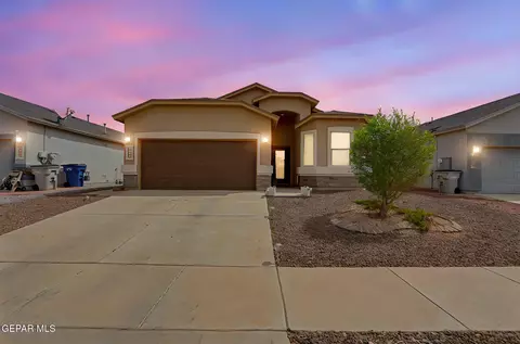 6572 Julianna Ln, El Paso, TX 79932