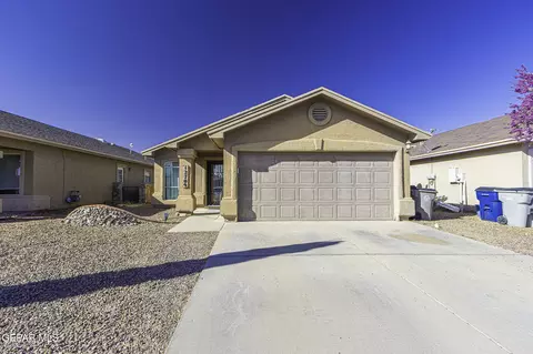 12709 Lorenzo Frias Dr, El Paso, TX 79938