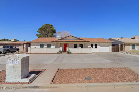 11025 Tom Weiskopf Dr #A & B, El Paso, TX 79936