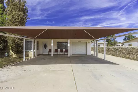 617 Delhi Dr, Socorro, TX 79927