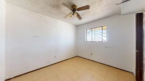 Bedroom - 810 Elm St, Anthony, TX 79821 photo 3 of 9