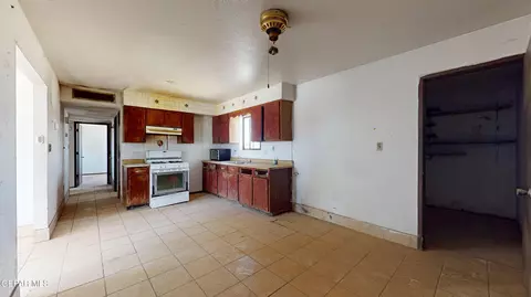 Entry Way - 810 Elm St, Anthony, TX 79821 photo 1 of 1