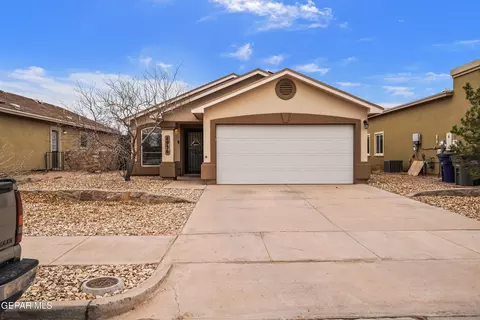 4936 Marcella Santillana, El Paso, TX 79938