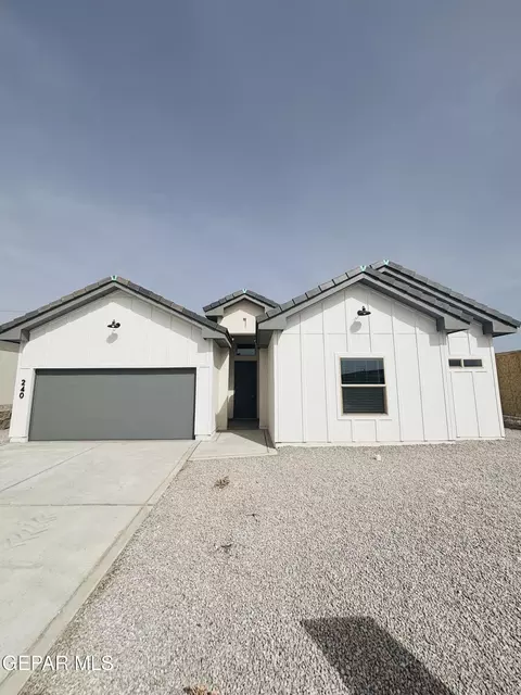 240 Farnborough St, El Paso, TX 79928