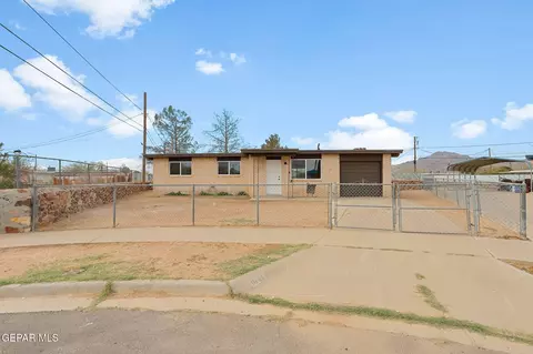 10447 Hodges Cir, El Paso, TX 79924