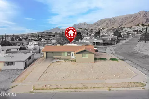 301 Mardi Gras Dr, El Paso, TX 79912