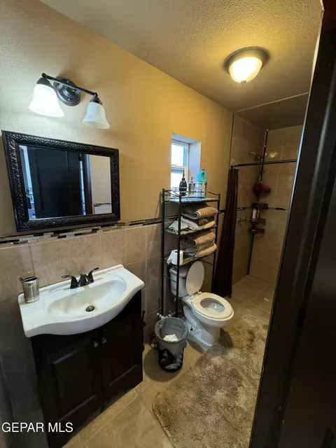 Bath - 121 Compa Dr, Tornillo, TX 79853 photo 1 of 2