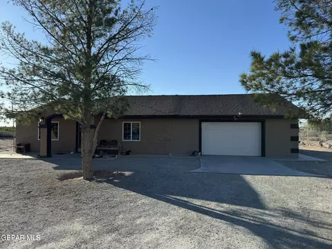 121 Compa Dr, Tornillo, TX 79853
