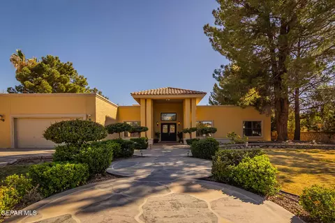 704 Willow Glen Dr, El Paso, TX 79922