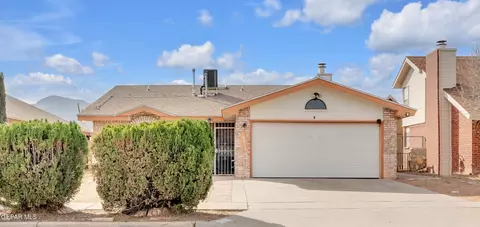 10911 Joe Dimaggio Cir, El Paso, TX 79934