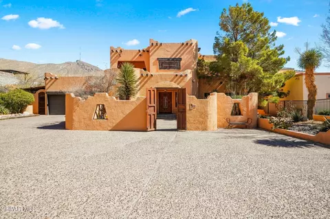 10 Copper Crest Ln, El Paso, TX 79902