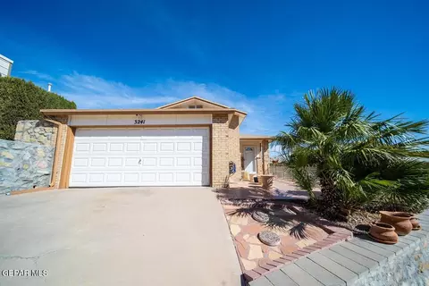 3241 Ridge View Ln, El Paso, TX 79904