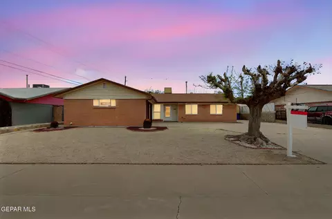 10339 Suez Dr, El Paso, TX 79925