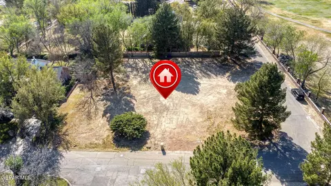 800 Fairway Cir, El Paso, TX 79922