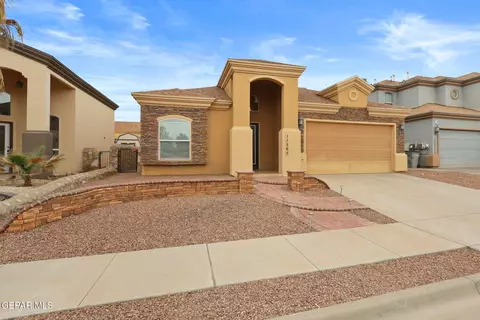 11565 Porfirio Payan Dr, El Paso, TX 79934