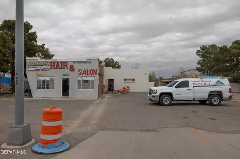 8645 N Loop Dr, El Paso, TX 79907