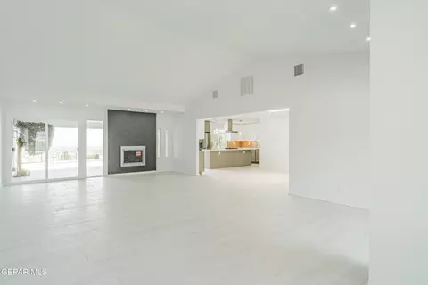 9000 Galena Dr, El Paso, TX 79904