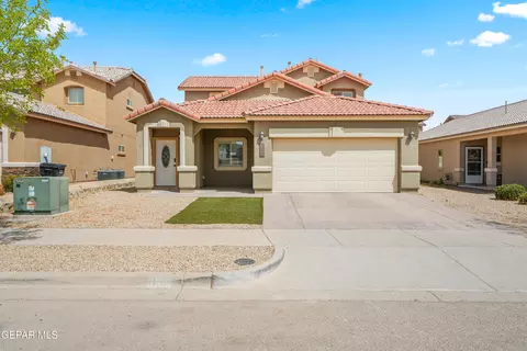 832 Crathorne St, El Paso, TX 79928