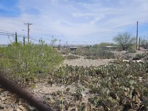 0 Echo St, El Paso, TX 79904