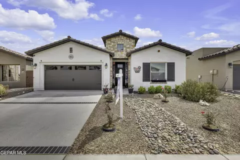 3560 Essence St, El Paso, TX 79938
