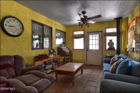 Exterior - 29 Cielo Vis, Anthony, NM 88021 photo 8 of 19