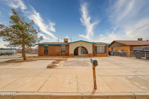 200 W Point St, El Paso, TX 79907