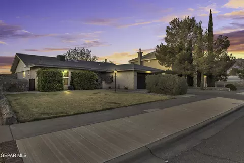 569 Bluff Canyon Cir, El Paso, TX 79912
