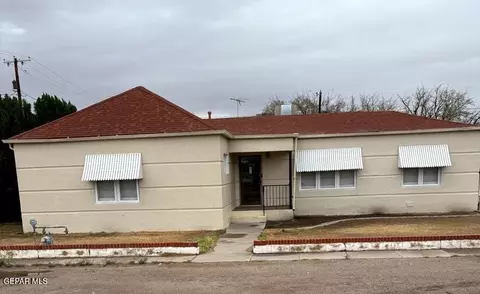 119 NE Camp St, Fabens, TX 79838