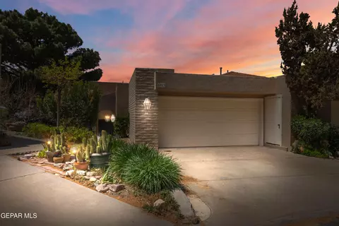 5913 Mira Hermosa Dr, El Paso, TX 79912