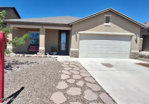 7425 Dewberry Dr, El Paso, TX 79911