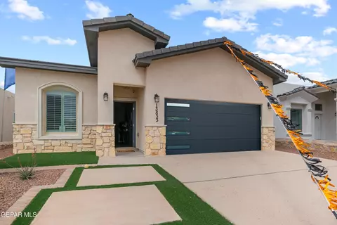 1108 Bronze Hill Ave, Sunland Park, NM 88063