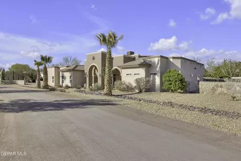 719 Gary Ln, El Paso, TX 79922