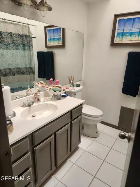 11757 Jennifer Dr, El Paso, TX 79936